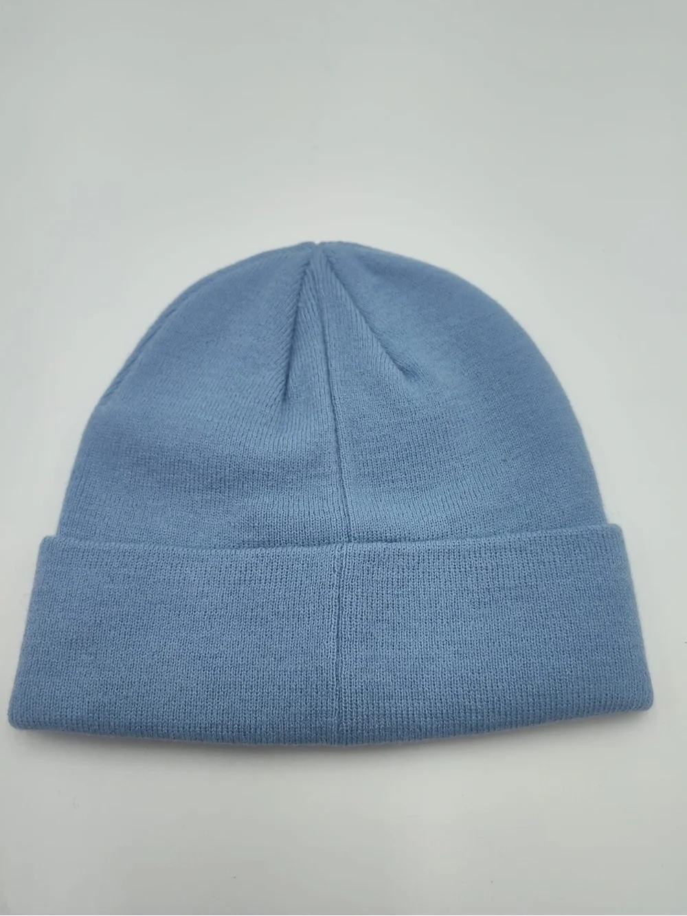 NWT Lululemon Beanie light blue Unisex